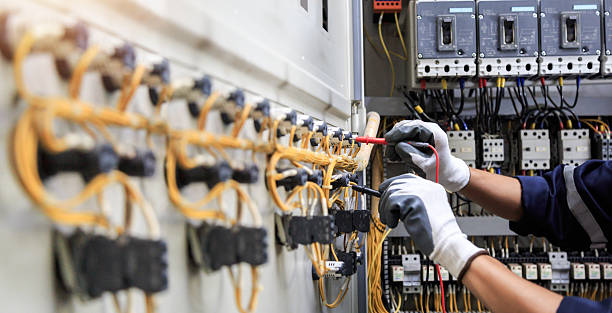 Professional Electrician technician working in Aquebogue, NY